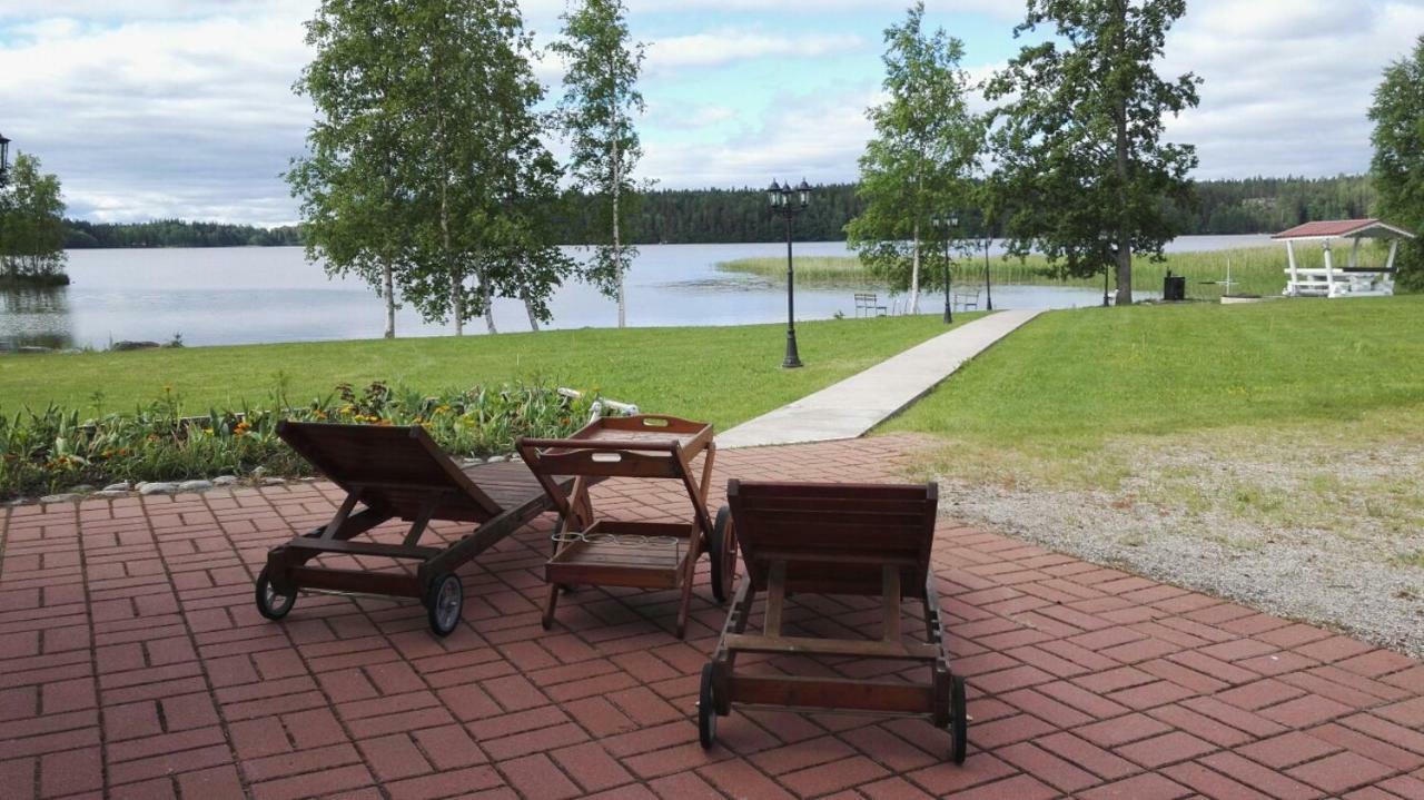Wonderful Cottage By The Lake Hautjarvi エクステリア 写真